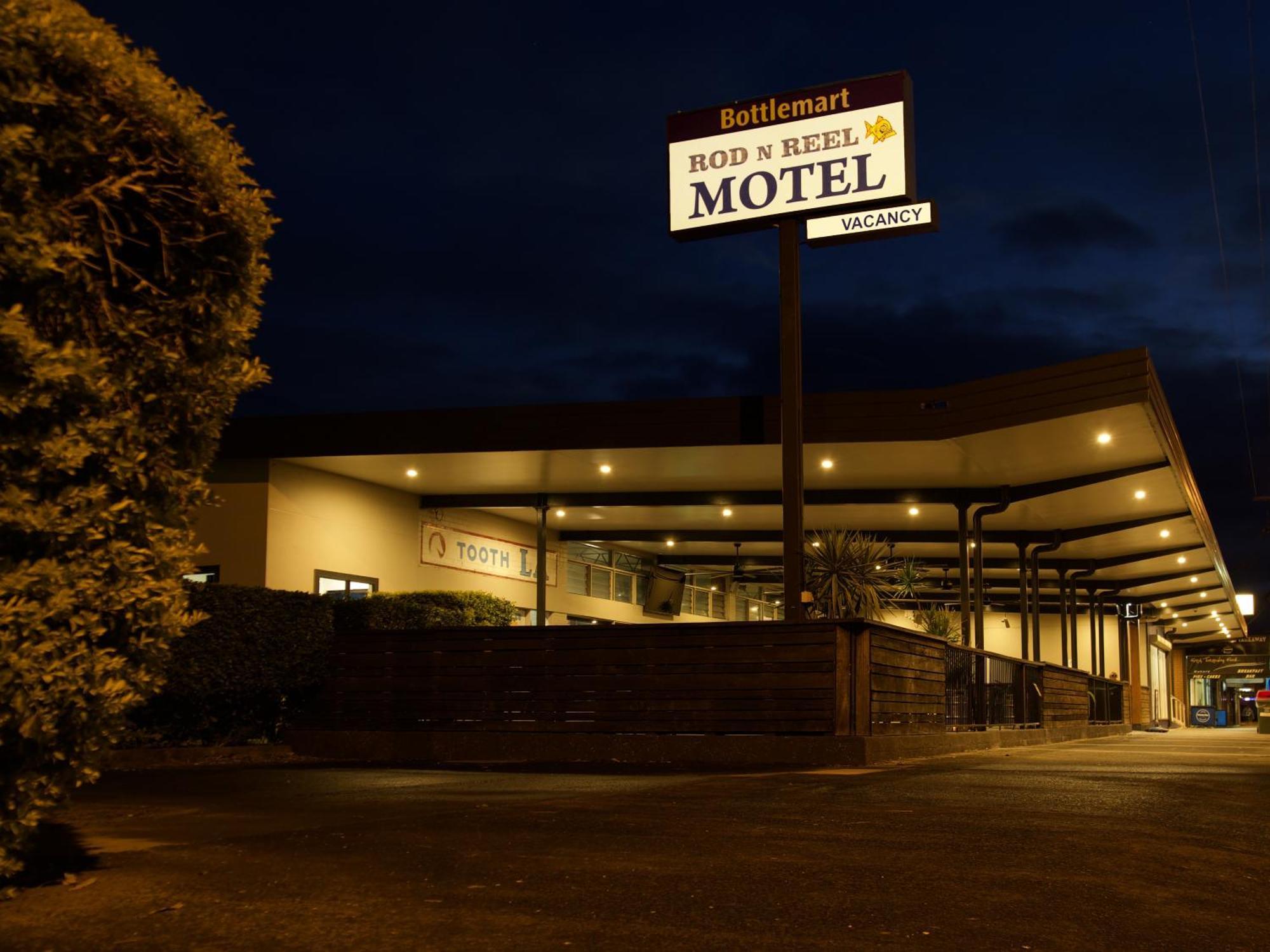 Rod 'N' Reel Hotel Motel Woodburn Buitenkant foto